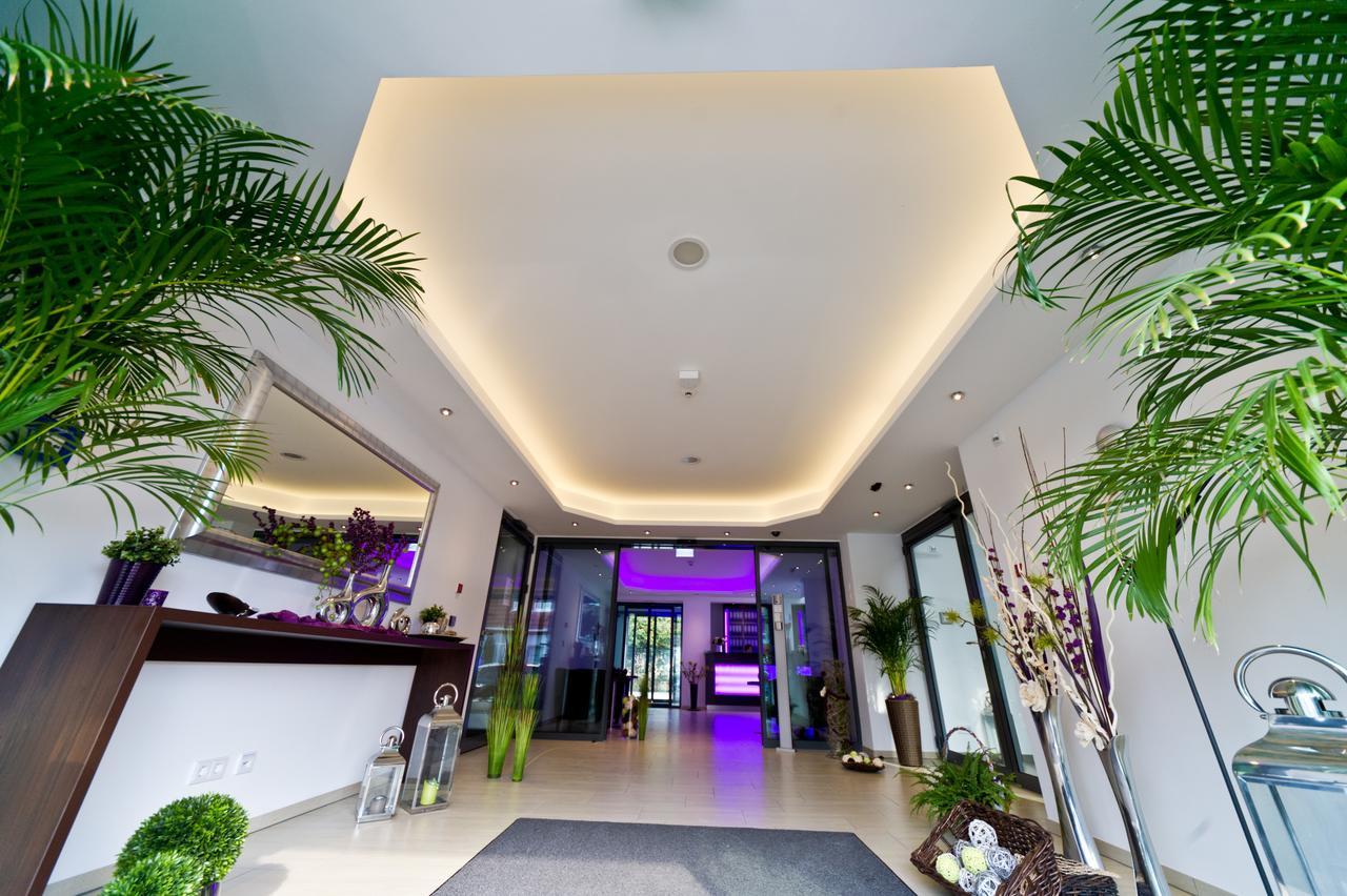 Wohlfuehl-Hotel Neu Хайделберг Екстериор снимка